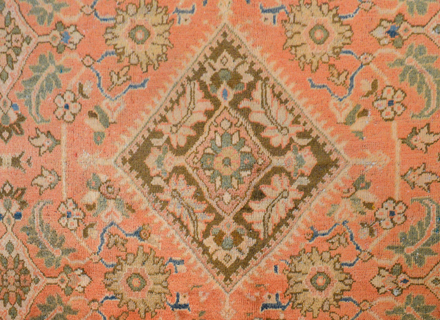 20th Century Mushkabad Rug For Sale
