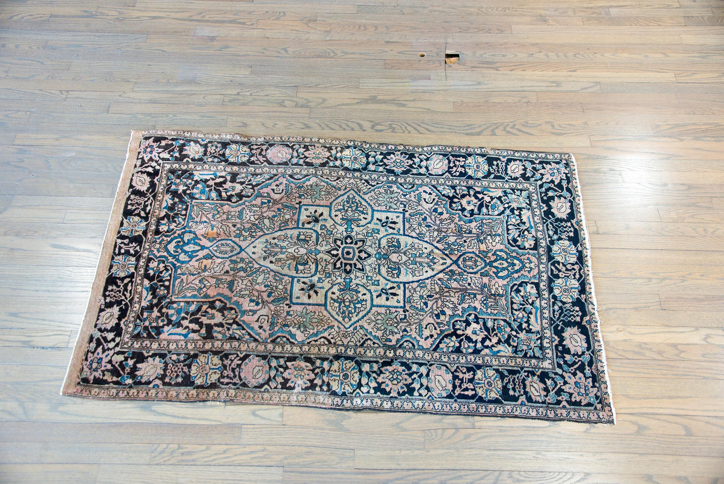 Early 20th Century Persian Sarouk Farahan Rug For Sale