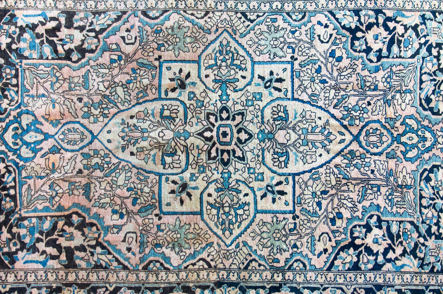 Early 20th Century Persian Sarouk Farahan Rug For Sale