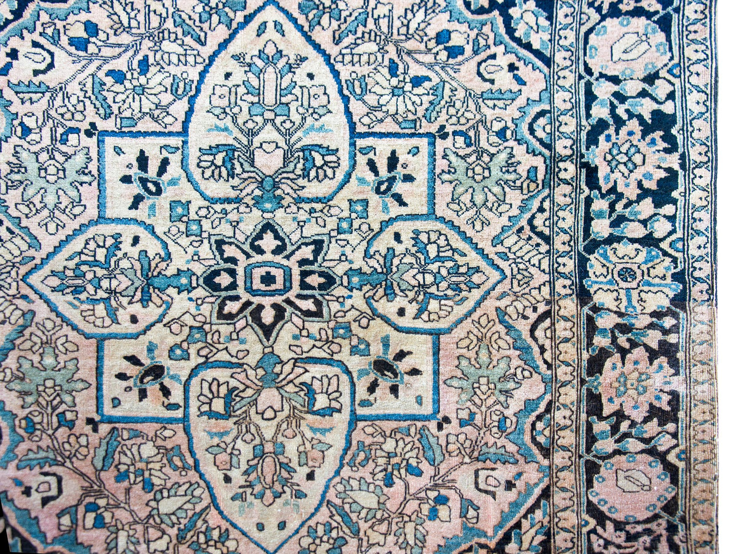 Early 20th Century Persian Sarouk Farahan Rug For Sale