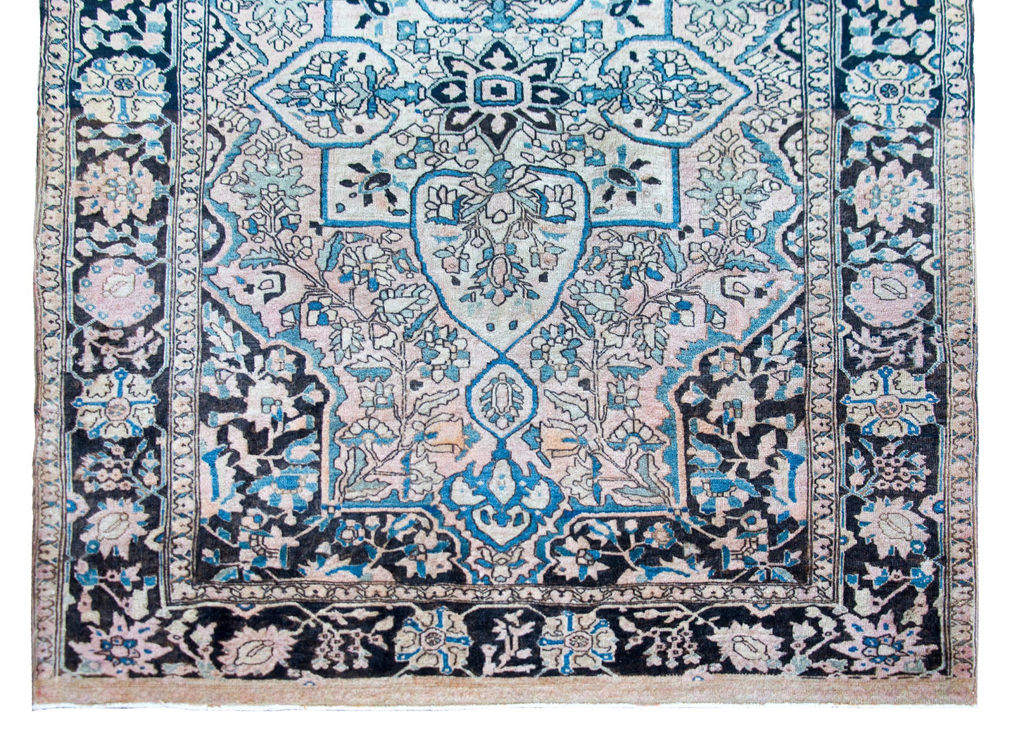Early 20th Century Persian Sarouk Farahan Rug For Sale