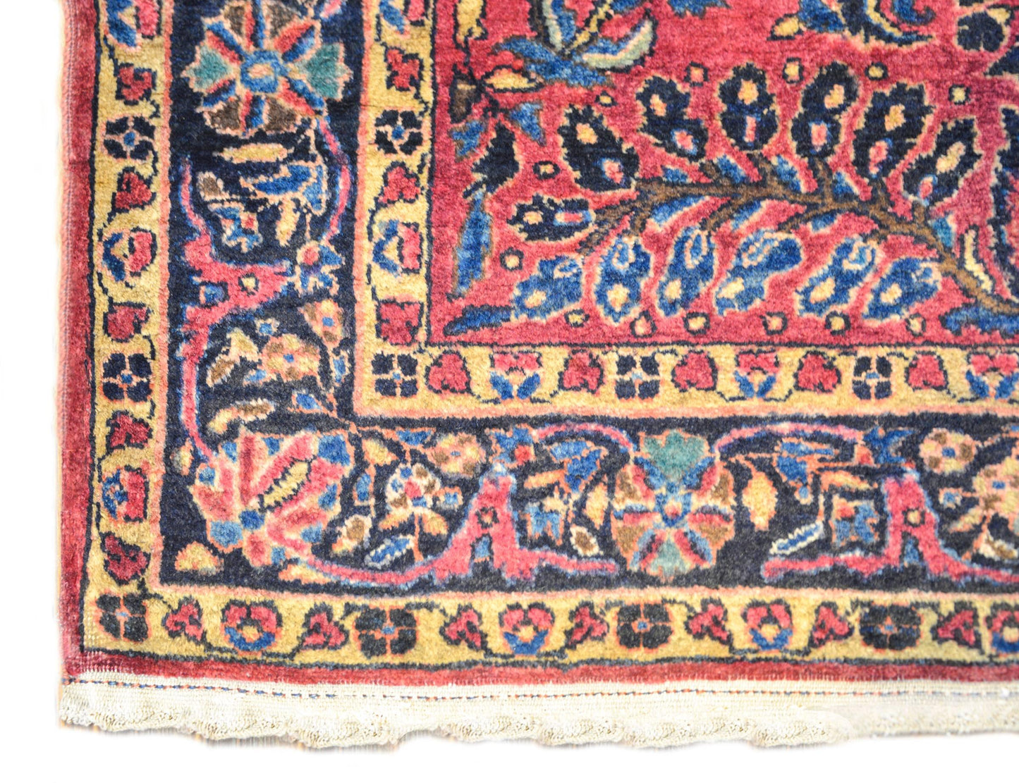 Early 20th Century Sarouk Rug For Sale