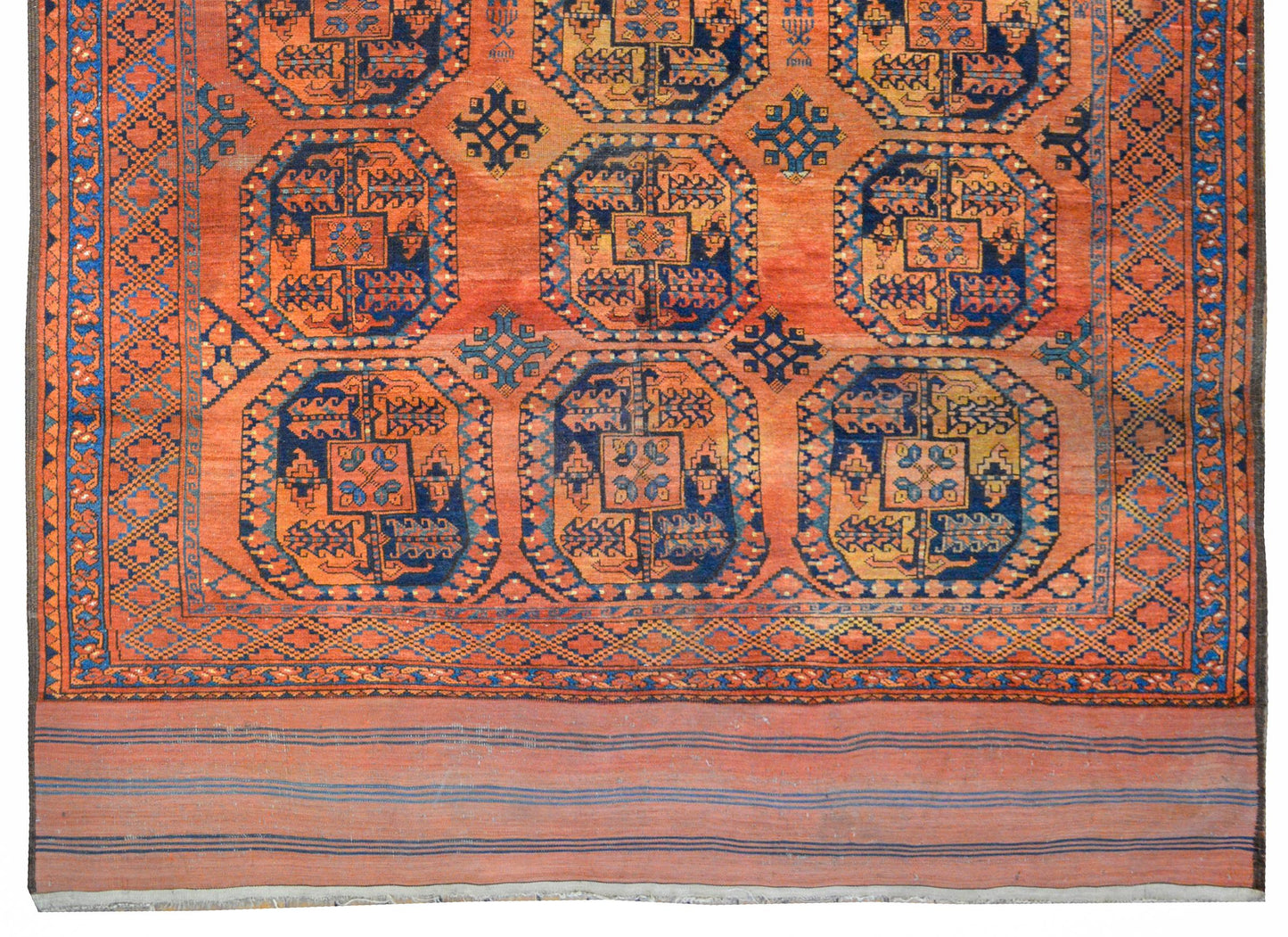 Early 20th Century Ersari Rug For Sale