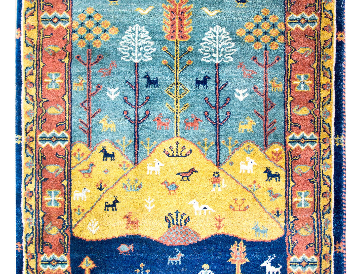 Mid-20th Century Persian Bidjar Pictorial Rug For Sale