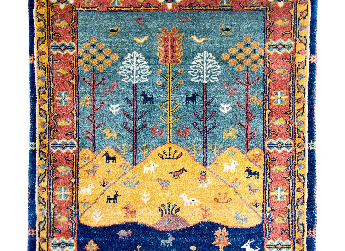 Mid-20th Century Persian Bidjar Pictorial Rug For Sale