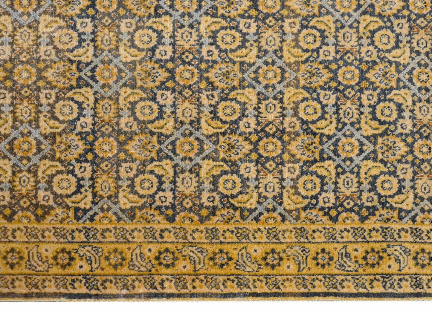 Early 20th Century Senneh Rug For Sale