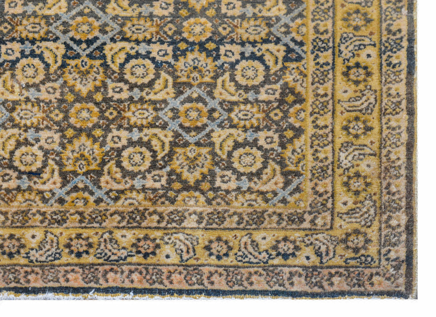 Early 20th Century Senneh Rug For Sale