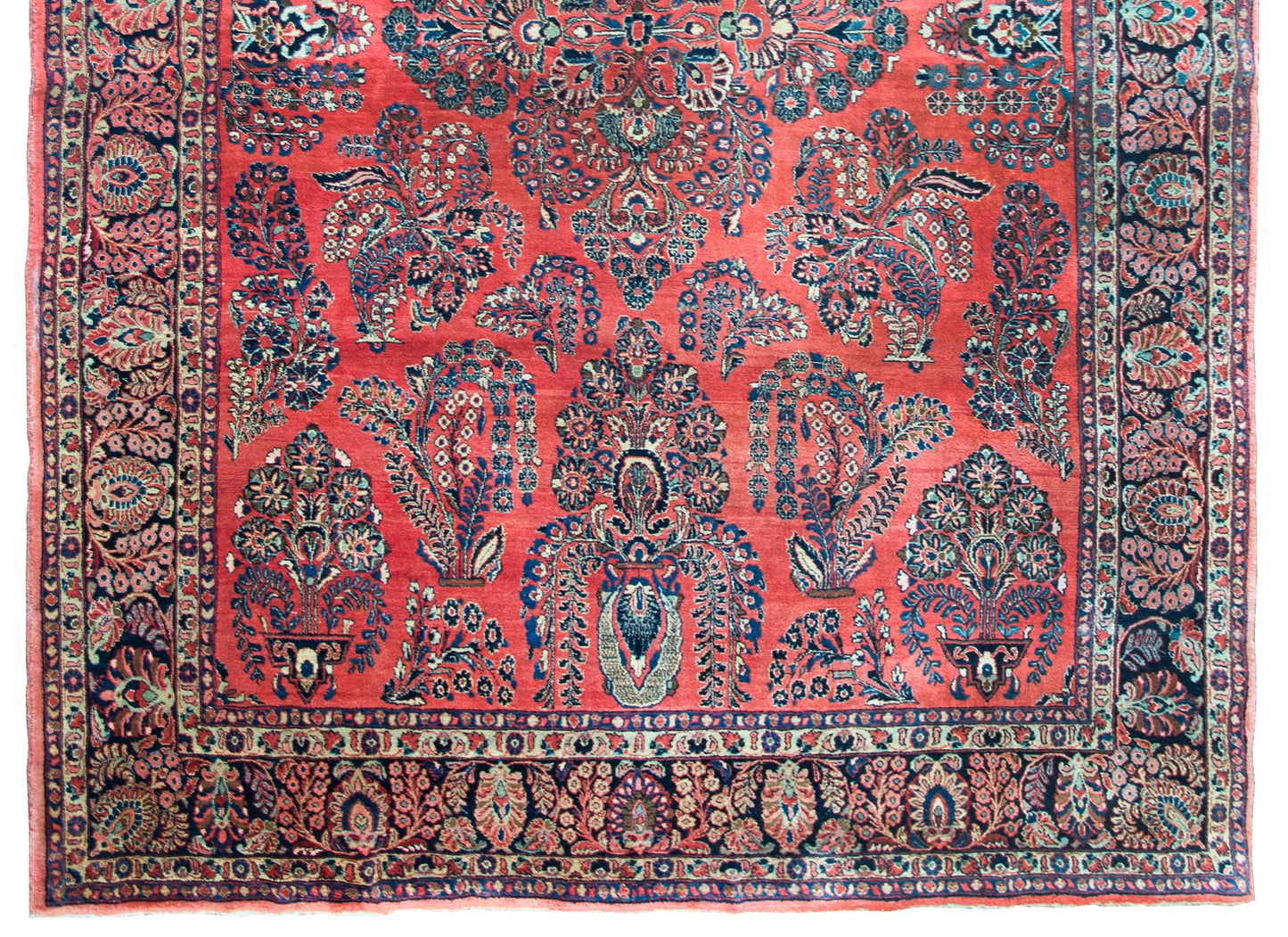 Early 20th Century Persian Sarouk Rug For Sale