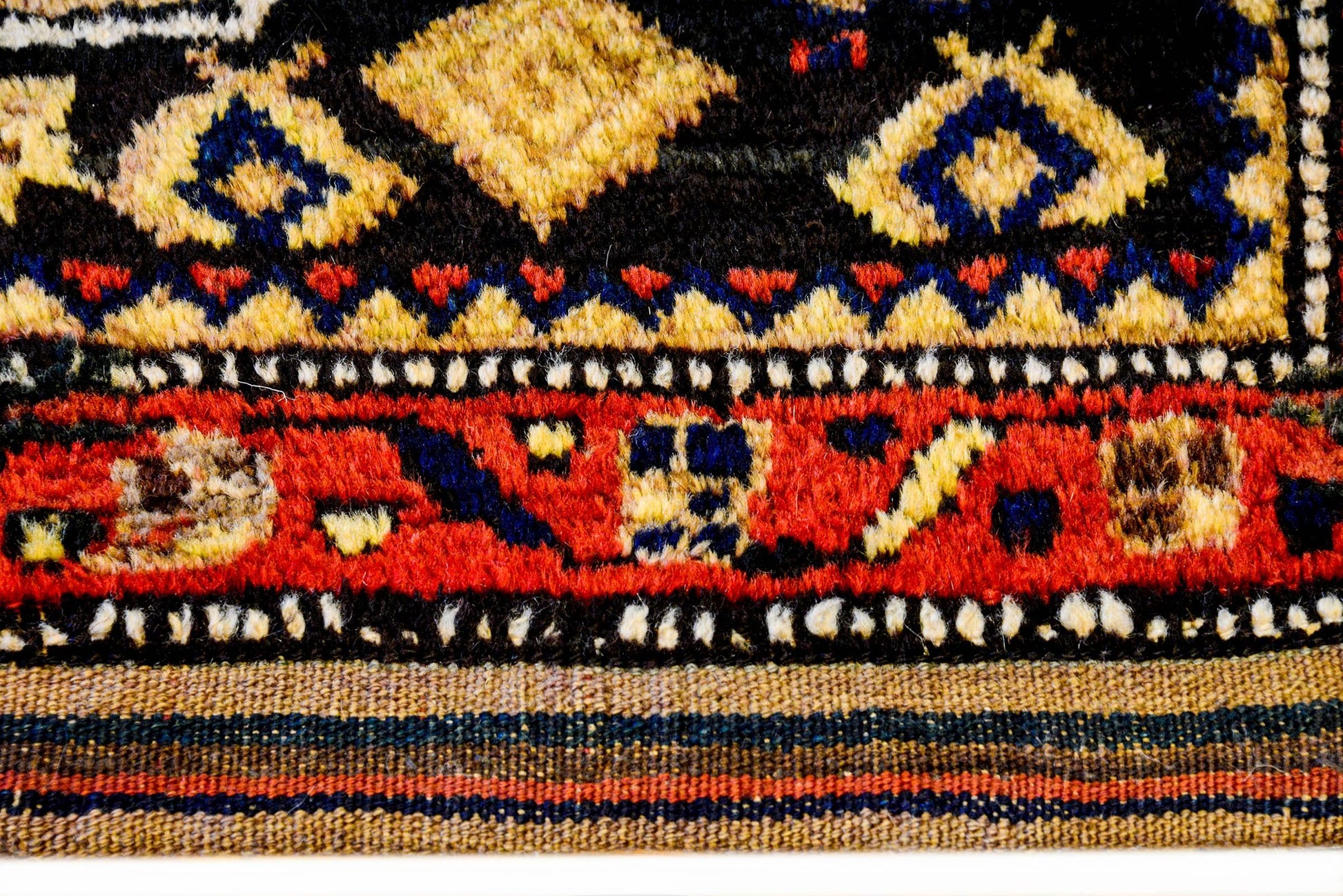 Early 20th Century Azeri Rug For Sale