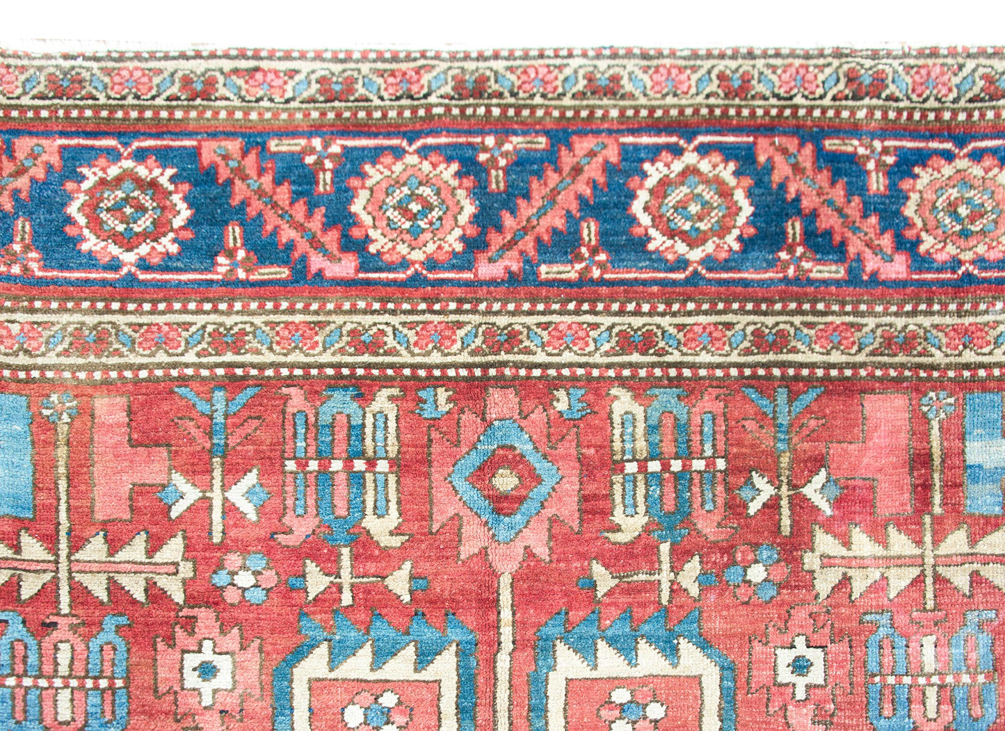 Early 20th Century Persian Heriz Rug For Sale
