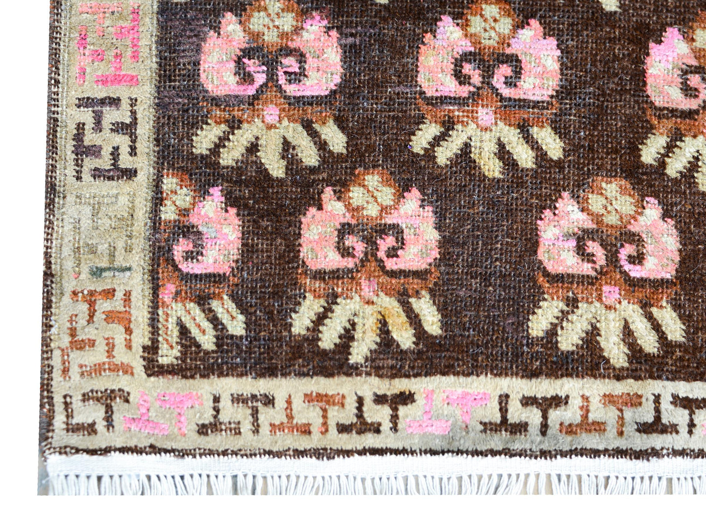 Early 20th Century Samarkand Rug For Sale