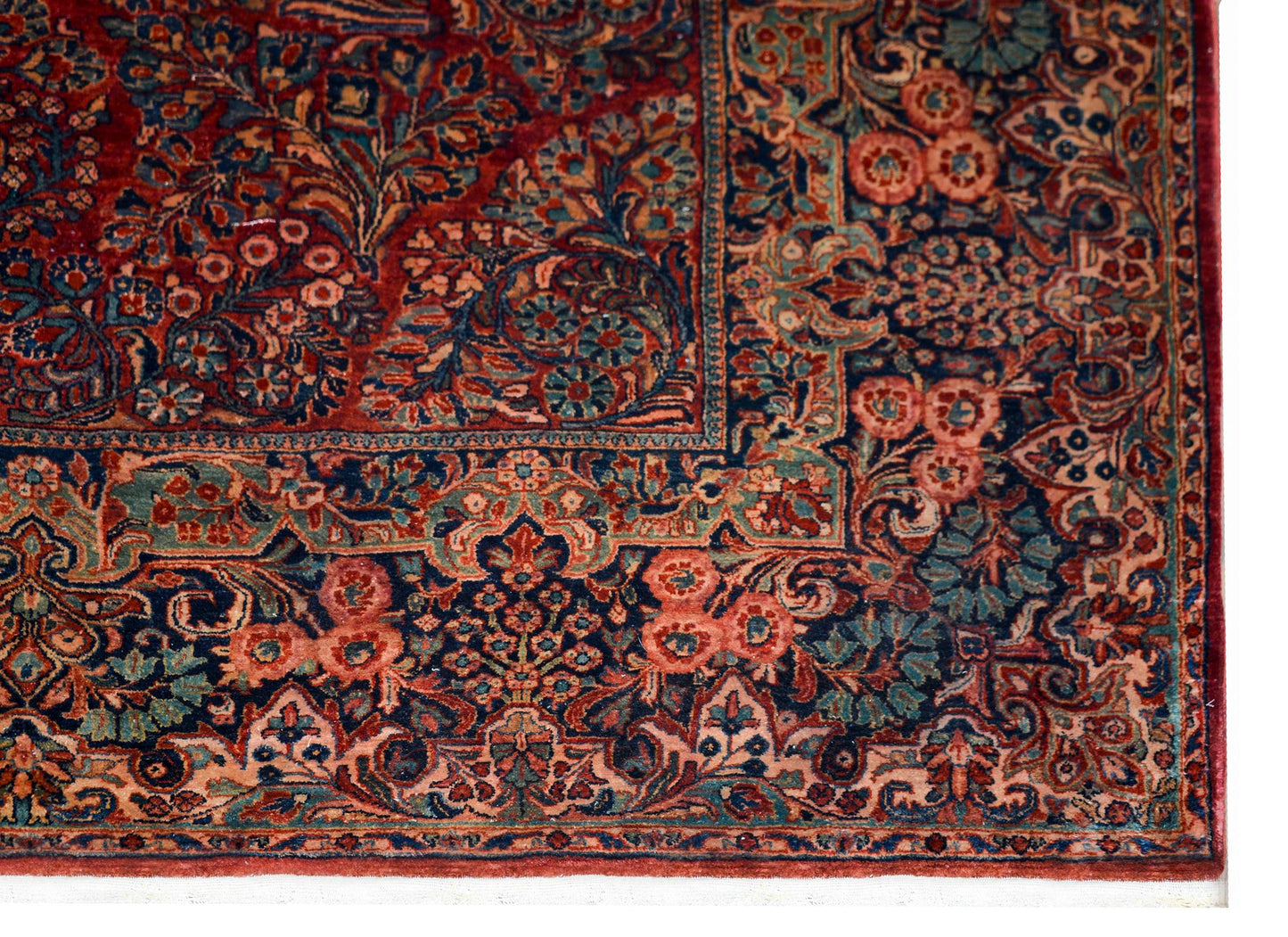 Outstanding Early 20th Century Sarouk Rug For Sale