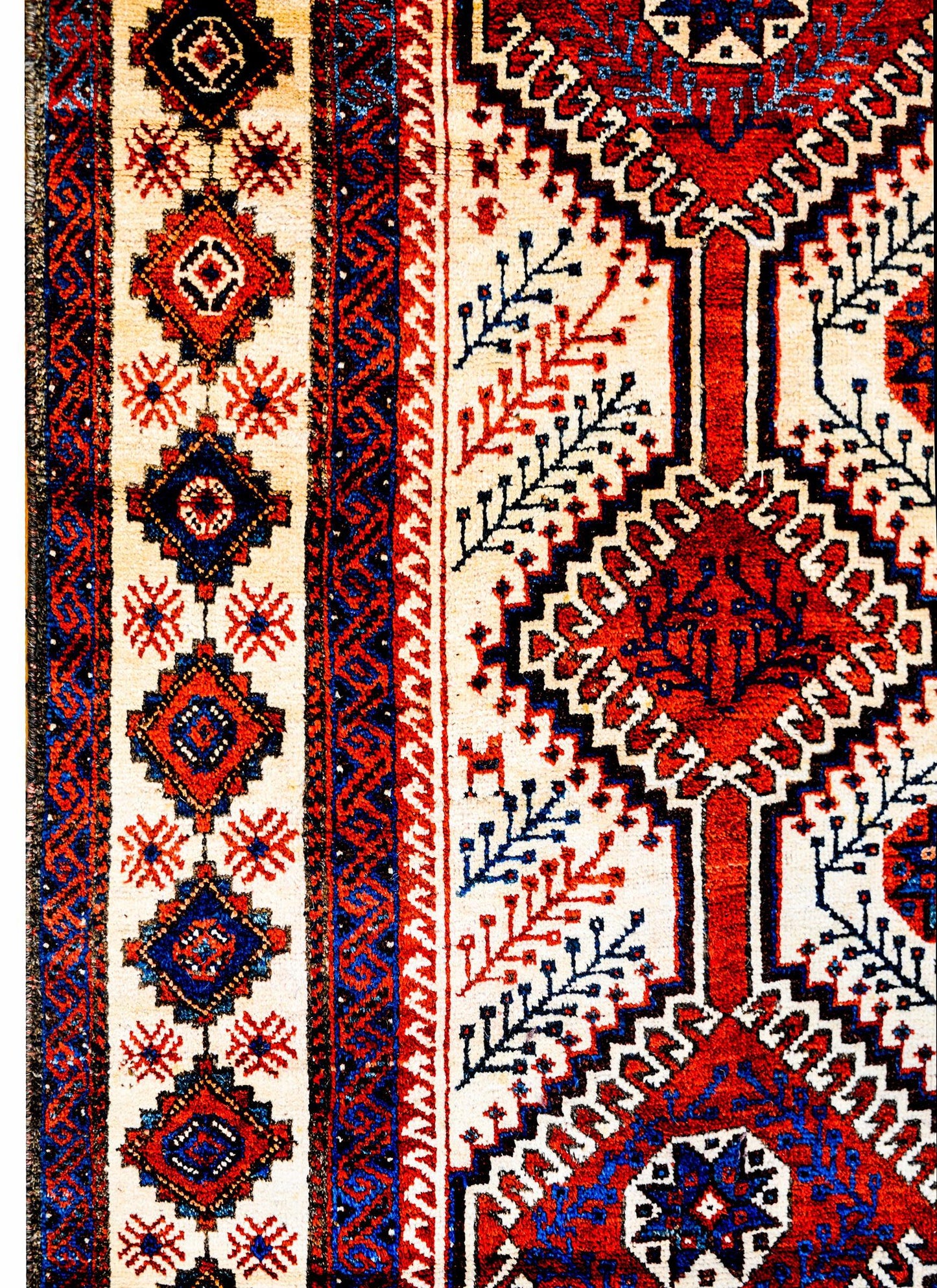 Wonderful Vintage Lori Rug For Sale