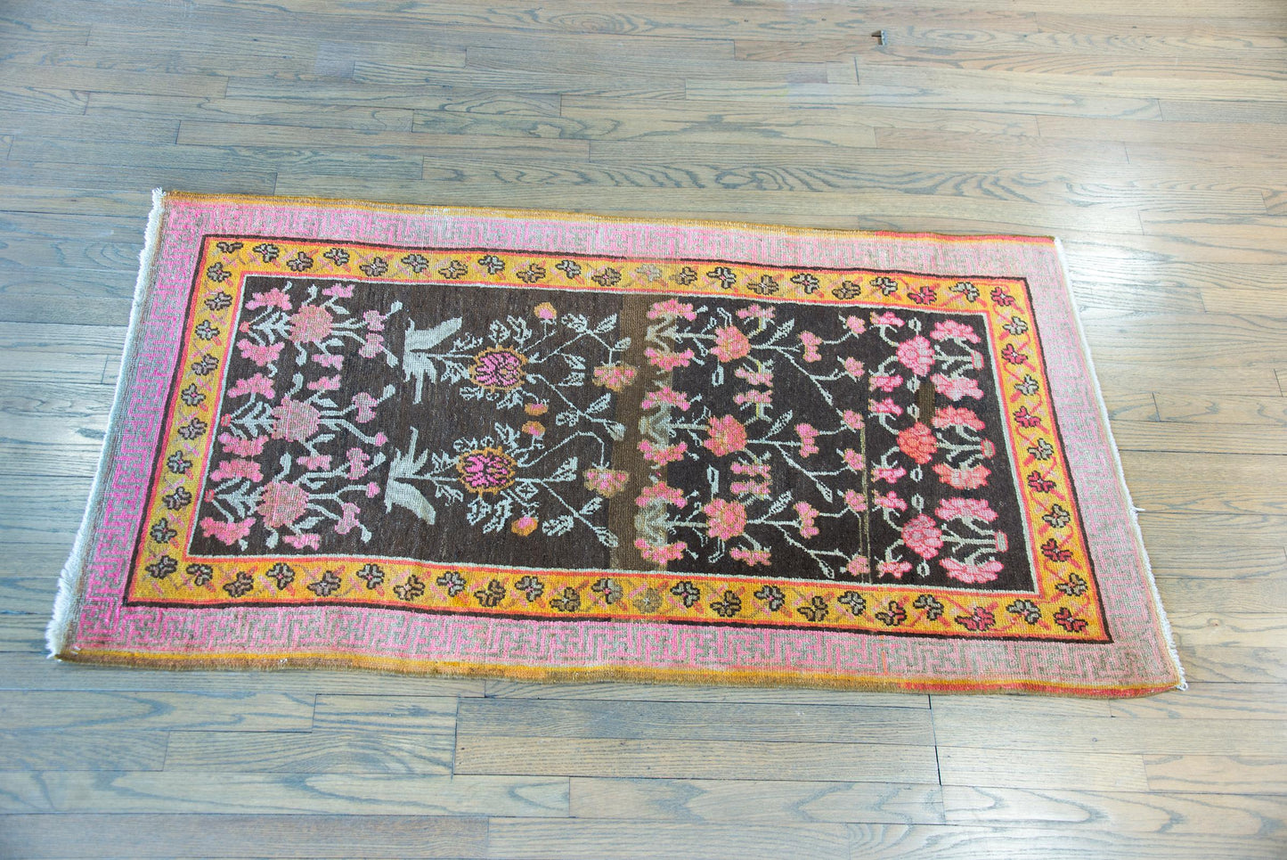 Early 20th Century Central Asian Khotan Rug For Sale