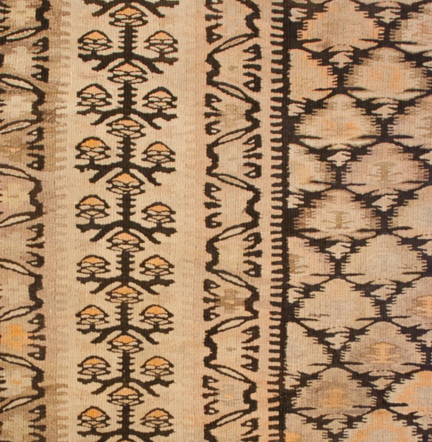Early 20th Century Qazvin Kilim For Sale