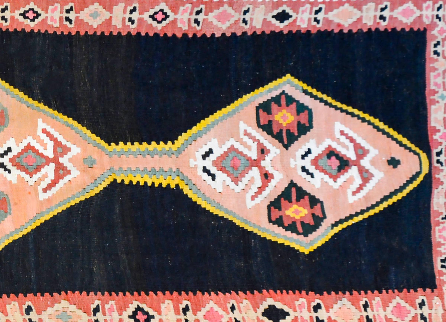 Bold Late 20th Century Zanjan Kilim Rug For Sale