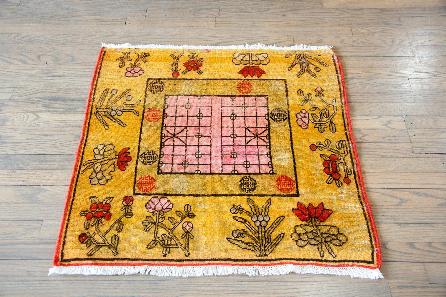 Early 20th Century Central Asian Samarghand Rug For Sale