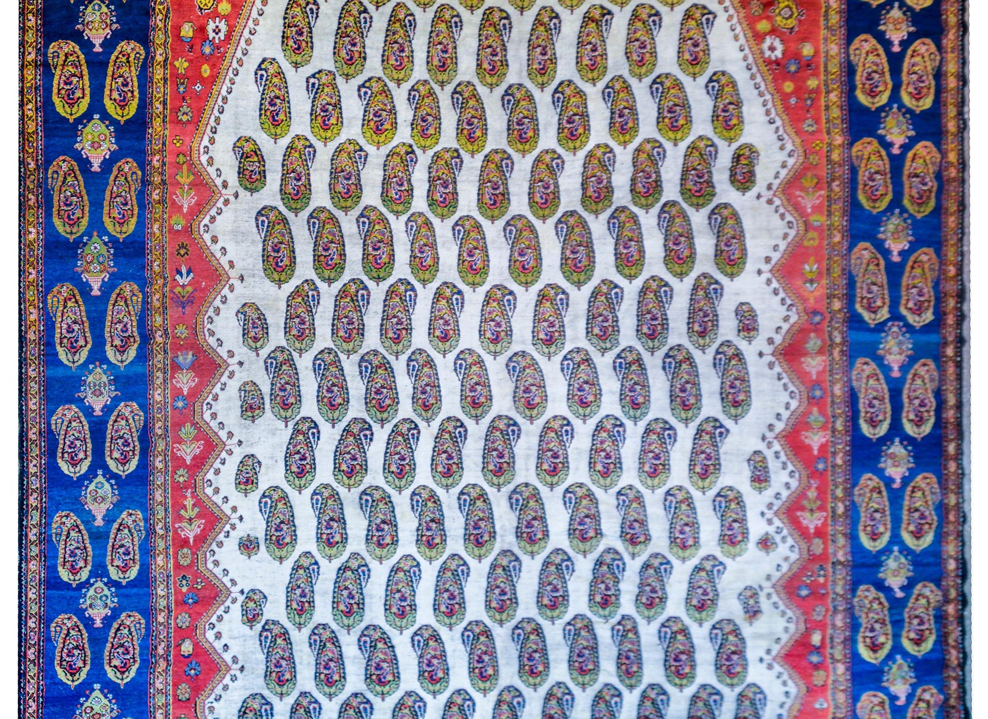 Early 20th Century Khamseh Rug For Sale