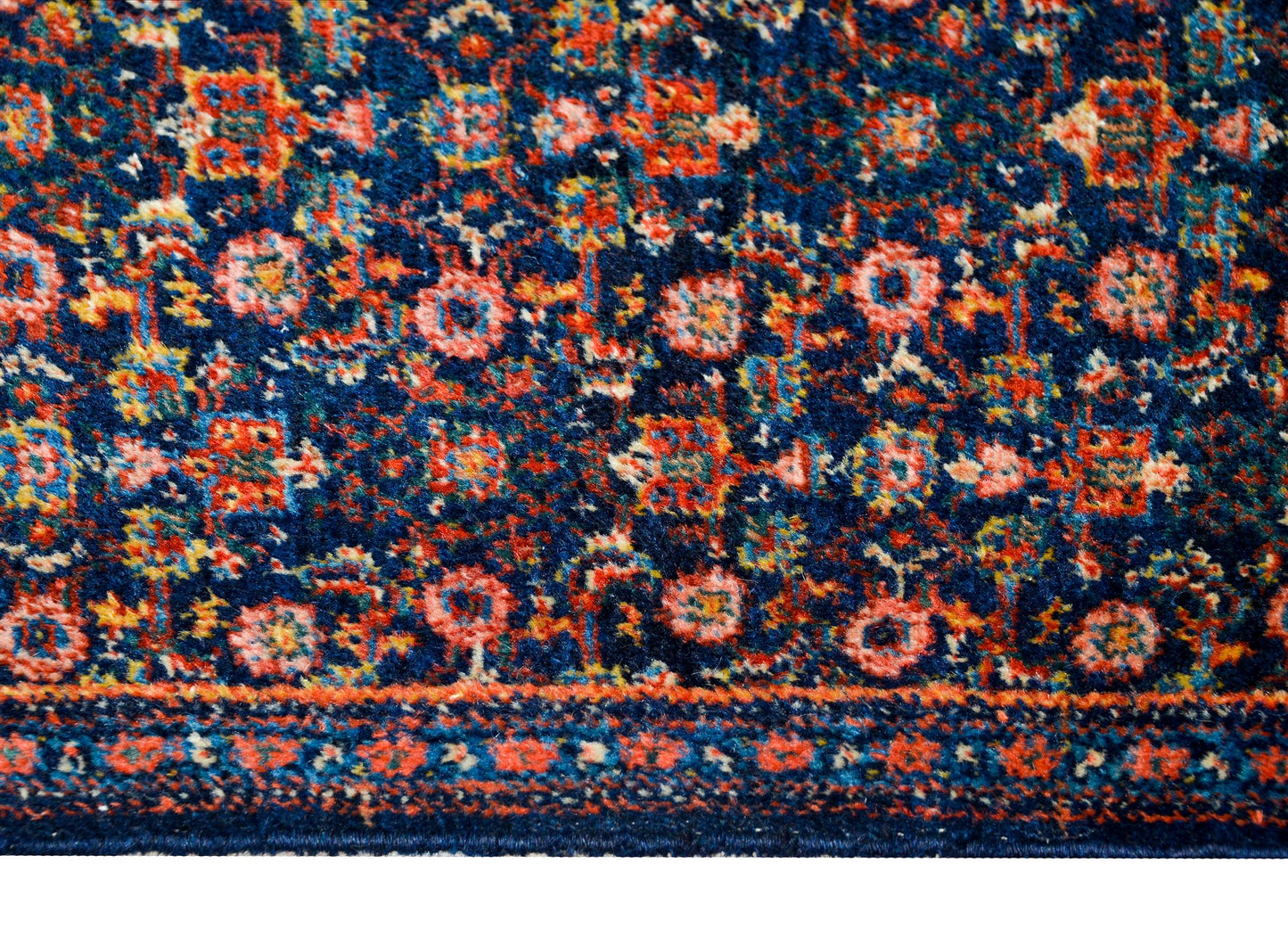 Early 20th Century Persian Senneh Rug For Sale