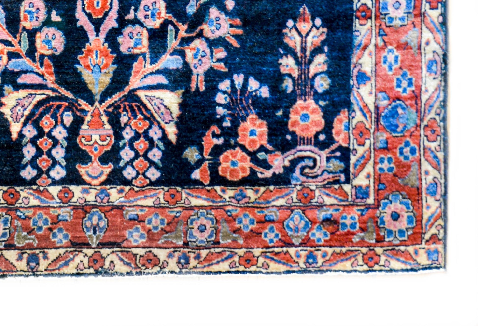 Classic Early 20th Century Sarouk Mohajeran Rug For Sale