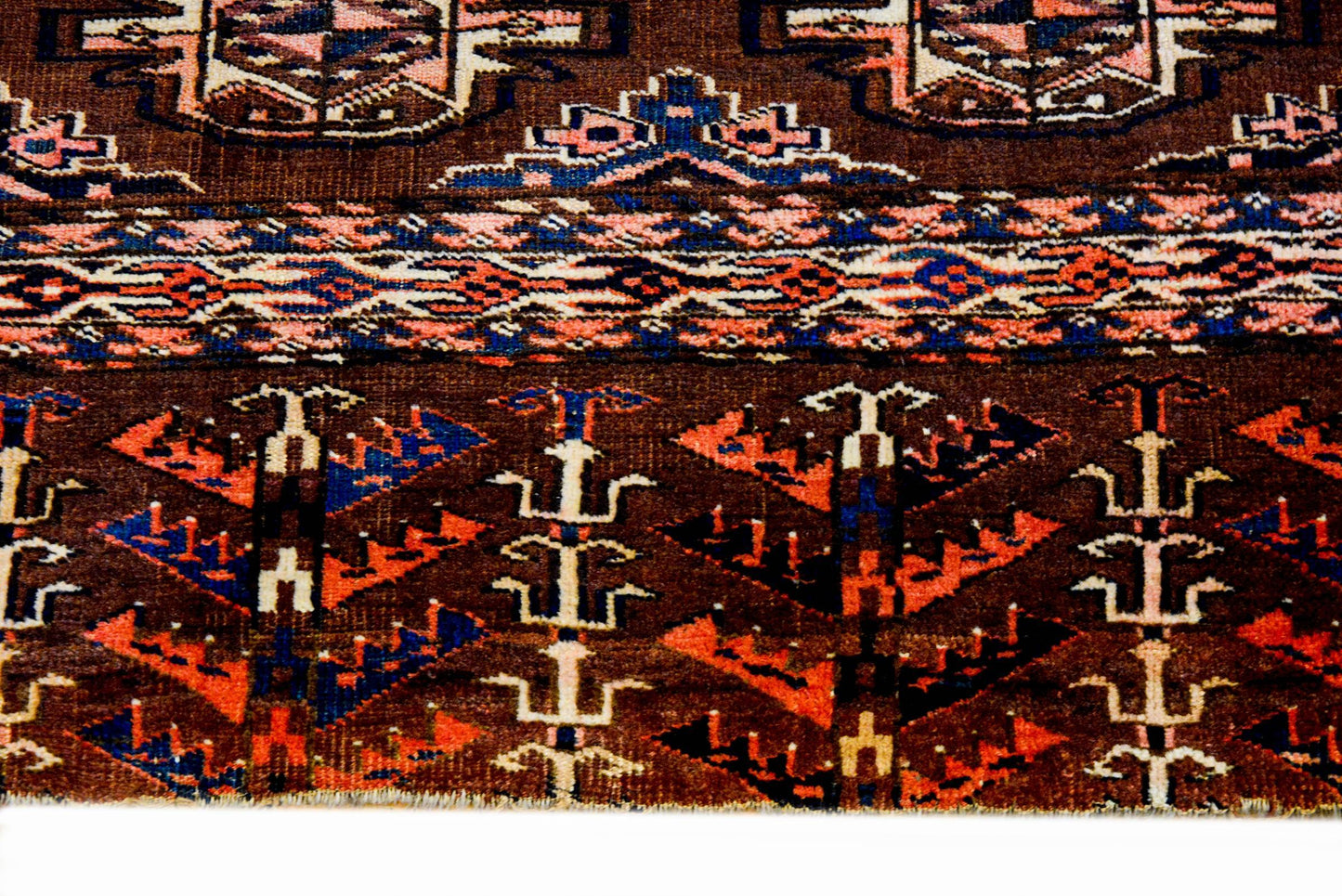 Early 20th Century Yamout Rug For Sale
