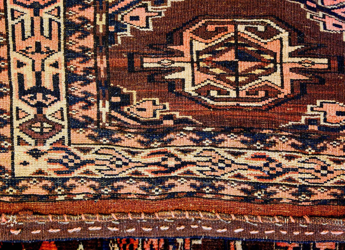 Early 20th Century Yamout Rug For Sale