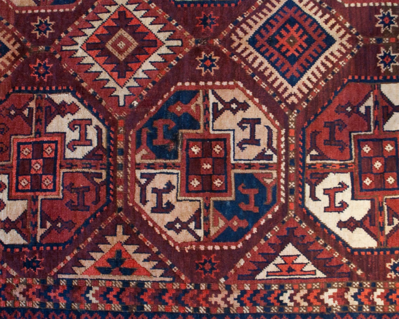 Early 20th Century Turkmen Rug For Sale
