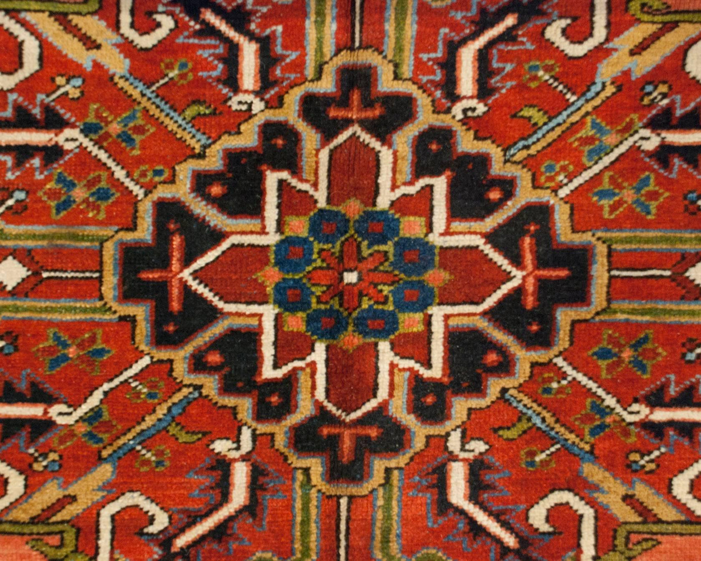 Early 20th Century Heriz Rug For Sale