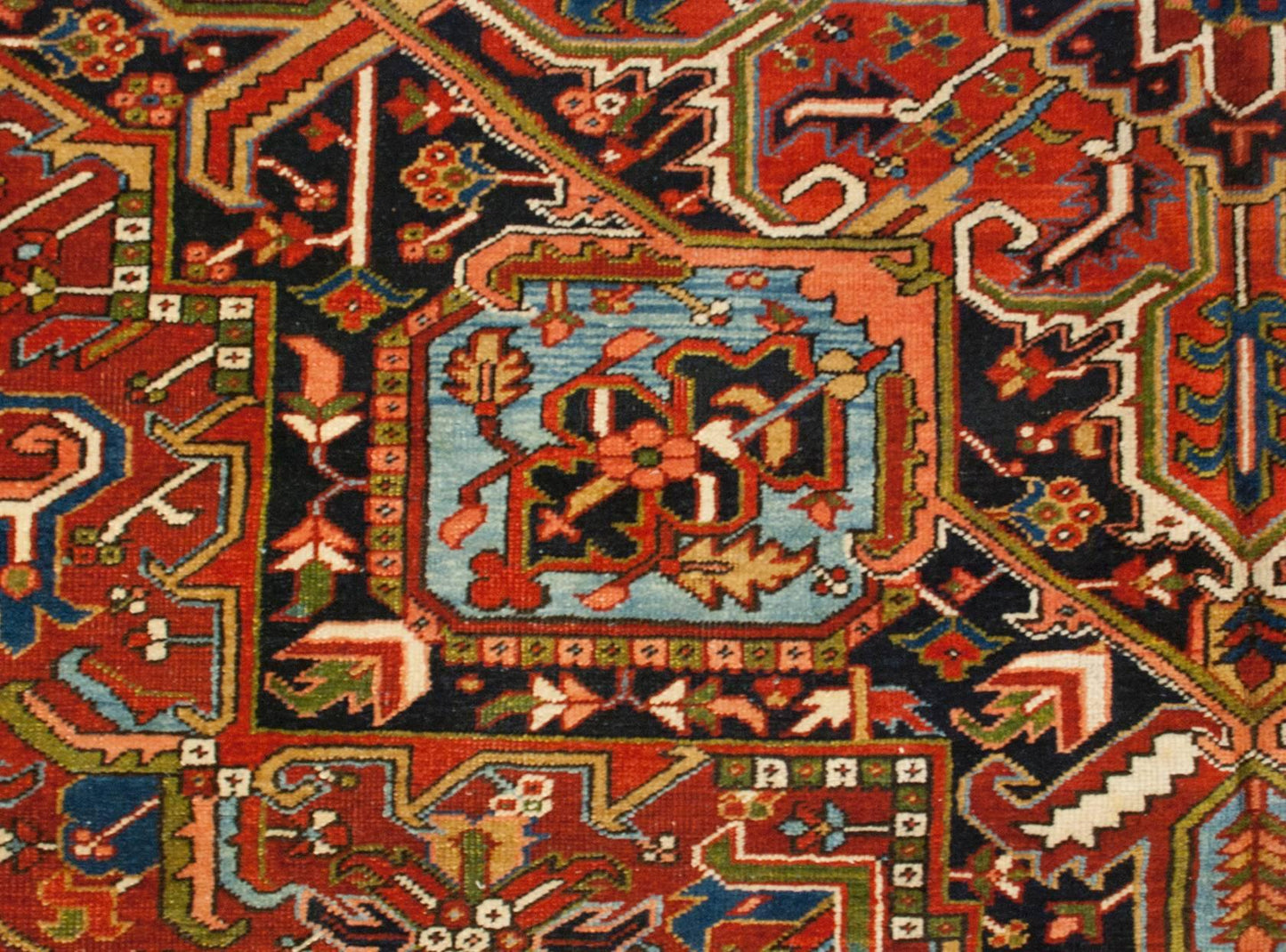 Early 20th Century Heriz Rug For Sale