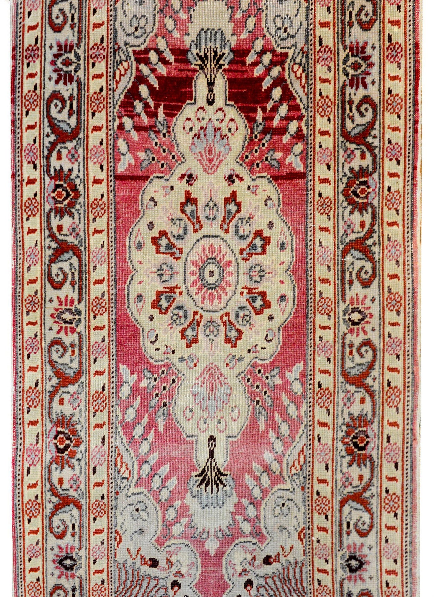 Beautiful Early 20th Century Tabriz Rug For Sale