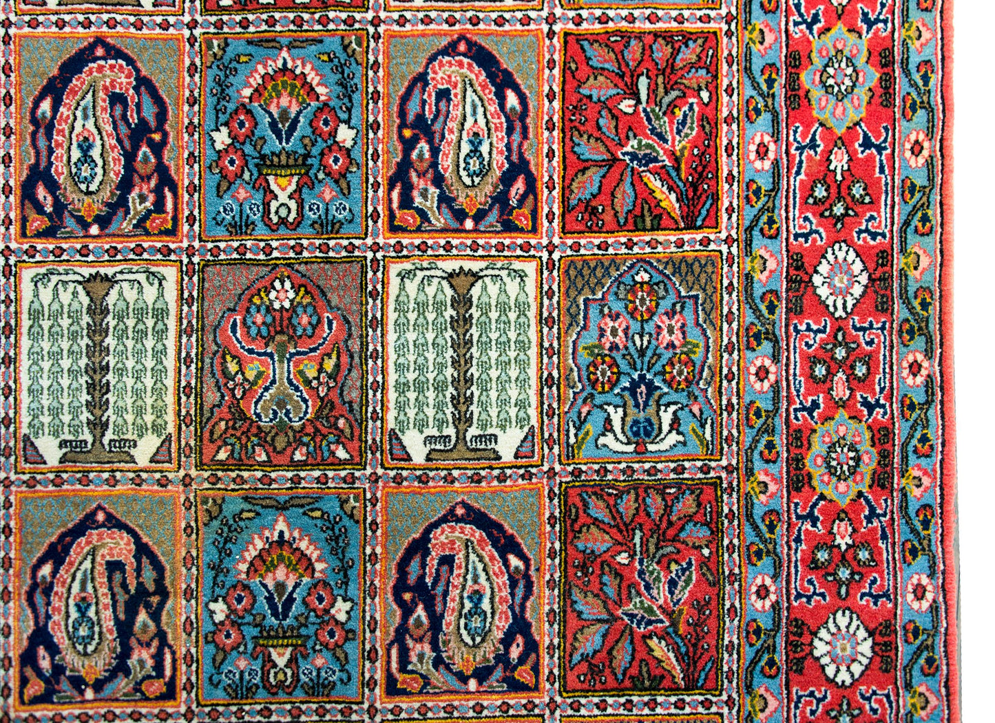 Vintage Persian Bakhtiari Rug For Sale