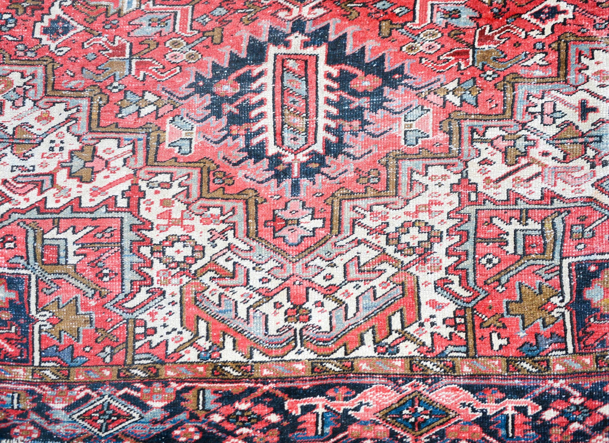 Early 20th Century Heriz Rug For Sale