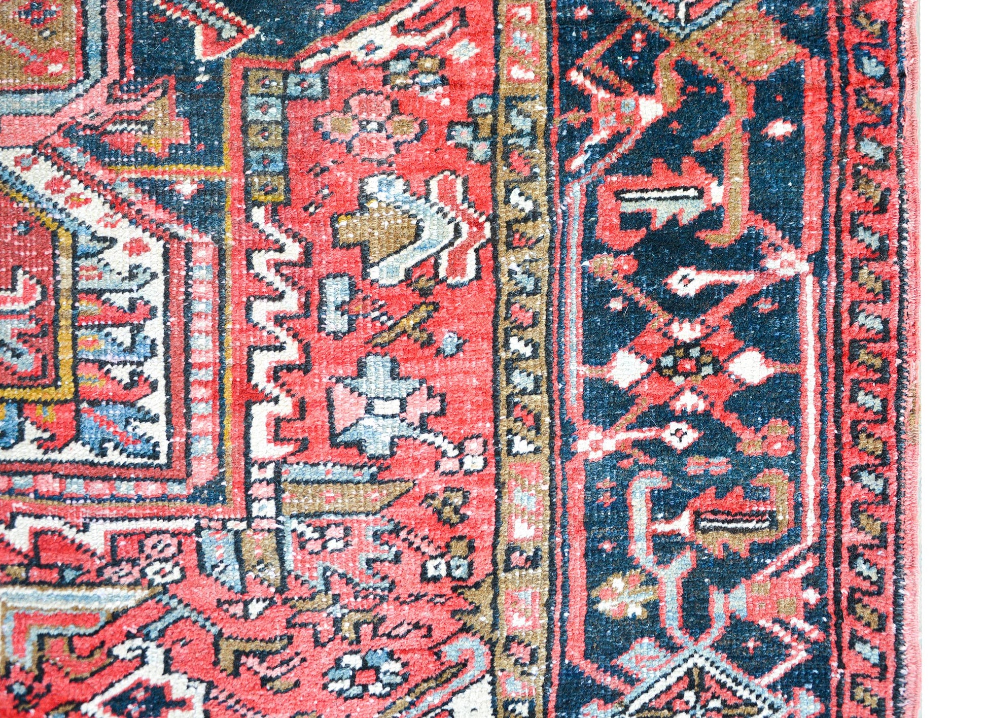 Early 20th Century Heriz Rug For Sale