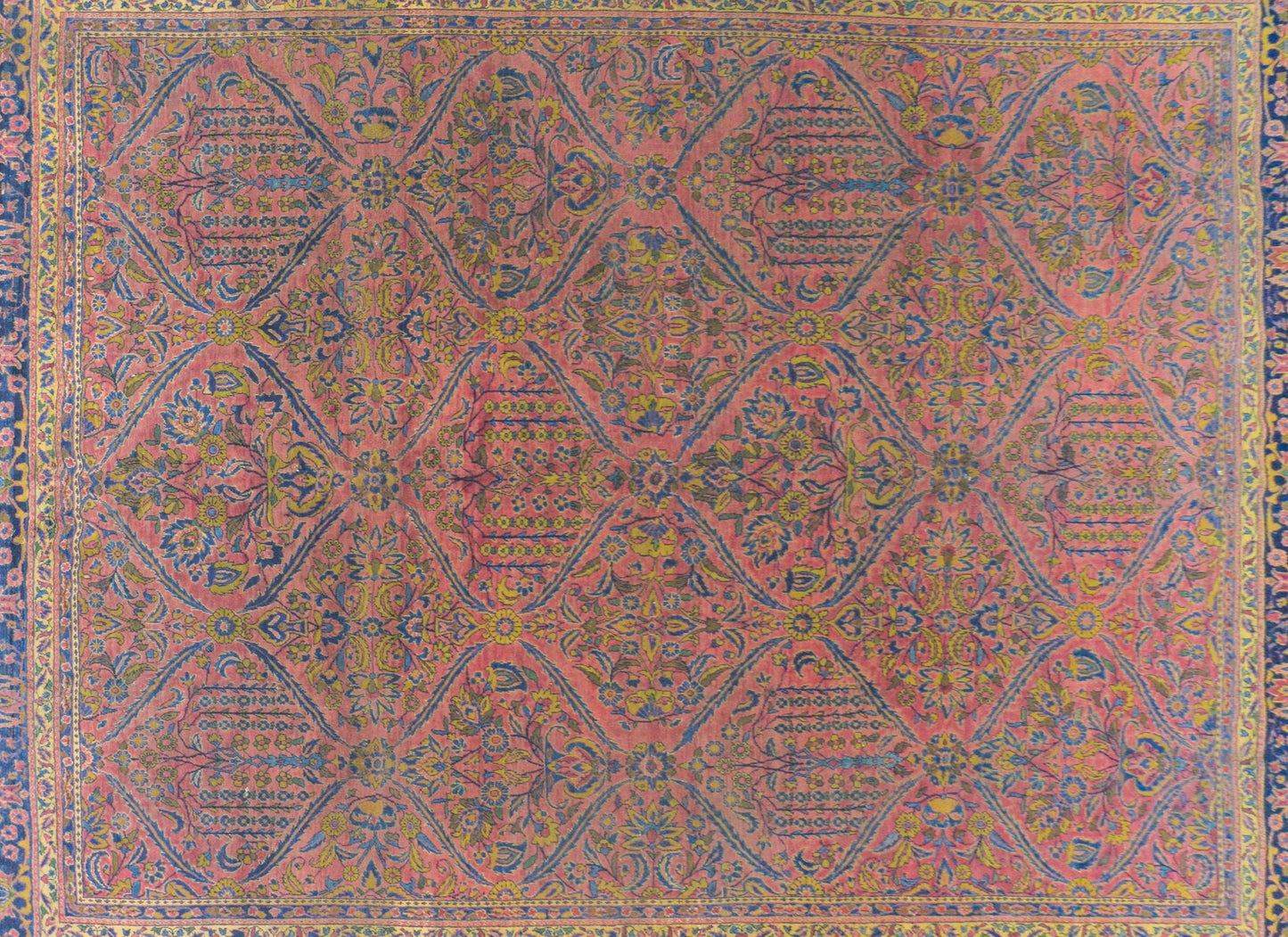 Outstanding Early 20th Century Sarouk Rug For Sale