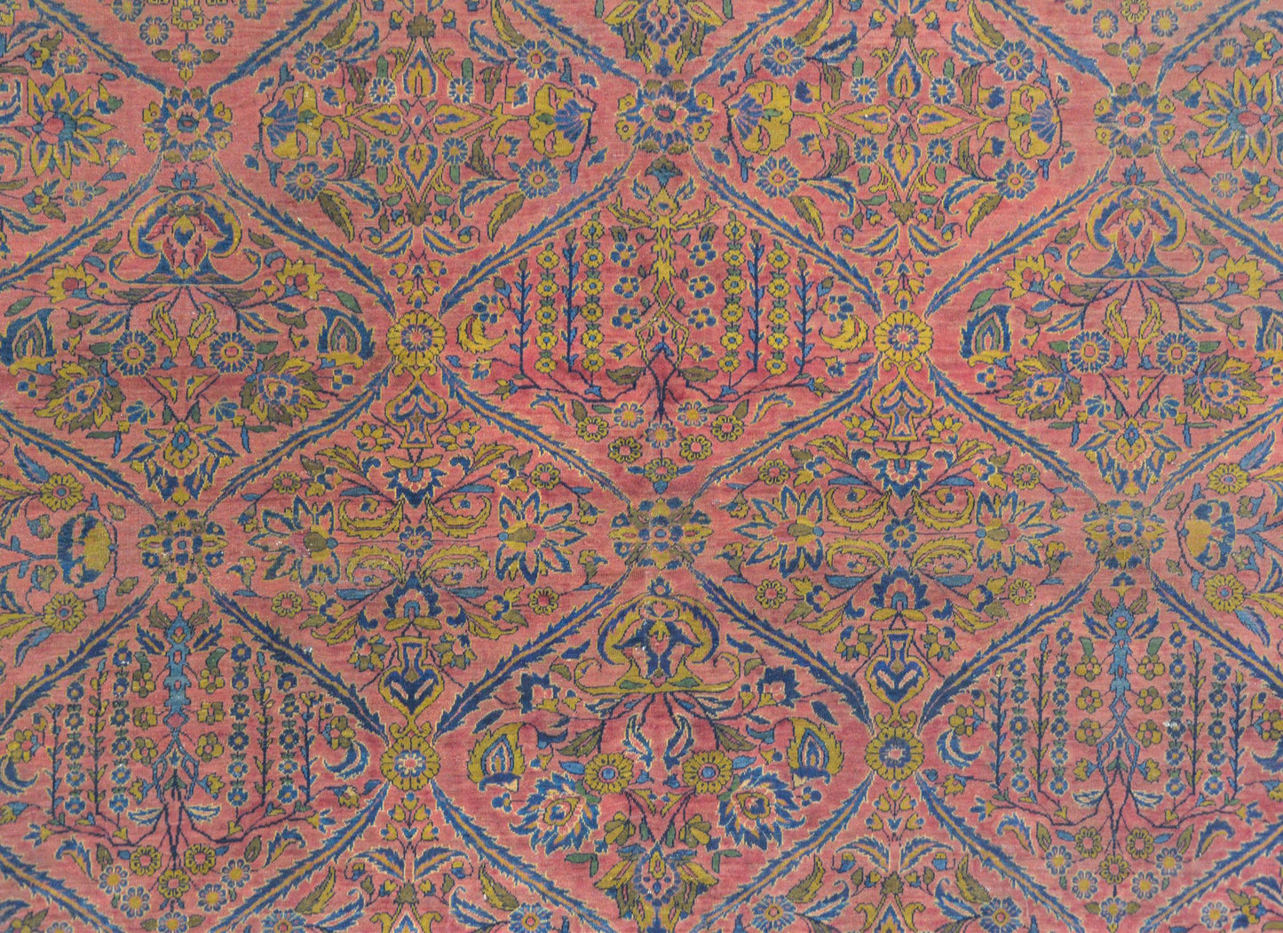 Outstanding Early 20th Century Sarouk Rug For Sale