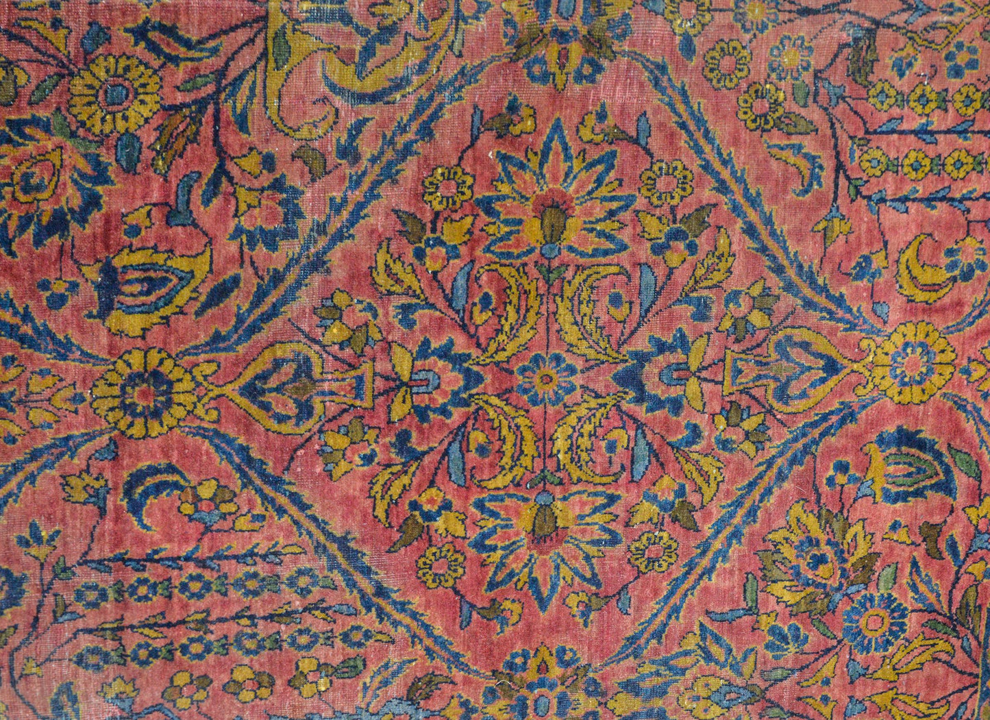 Outstanding Early 20th Century Sarouk Rug For Sale