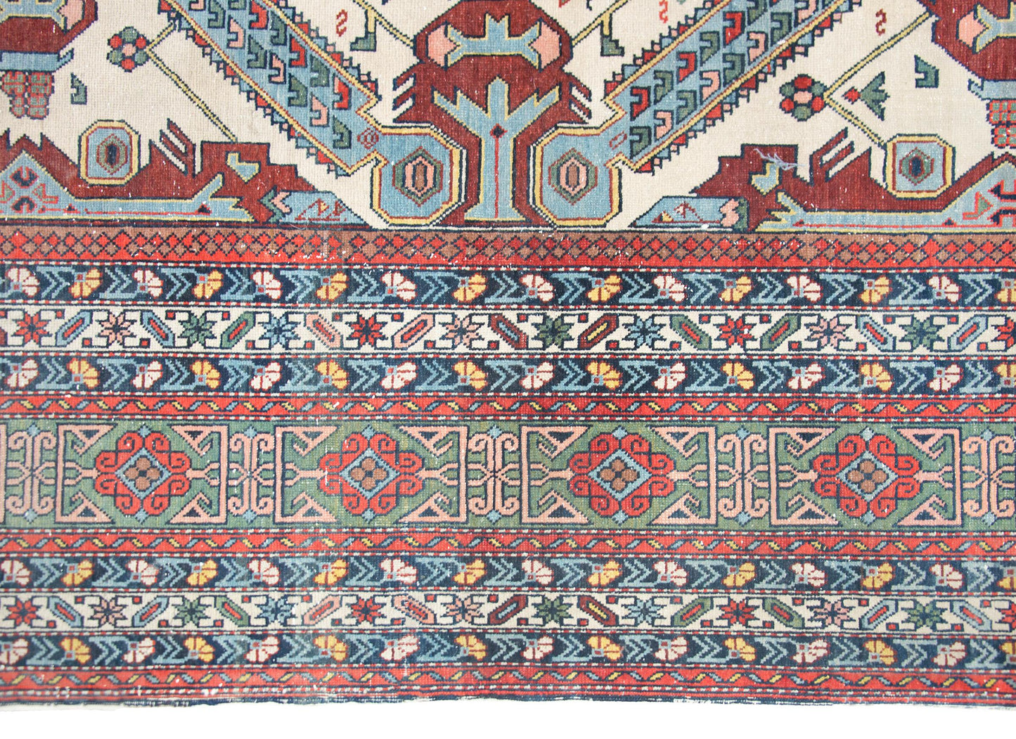 Early 20th Century Persian Ardabil Rug For Sale