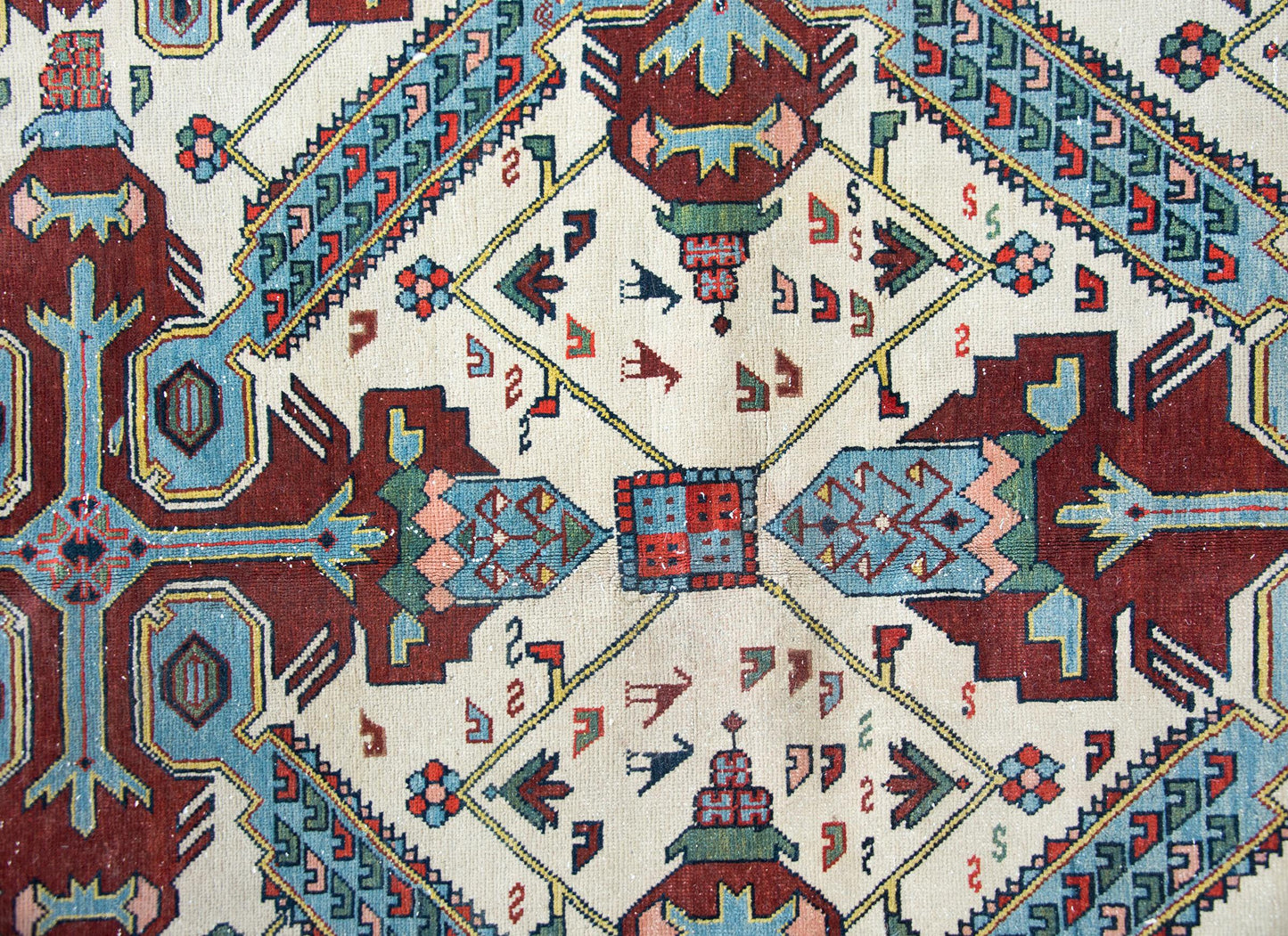 Early 20th Century Persian Ardabil Rug For Sale