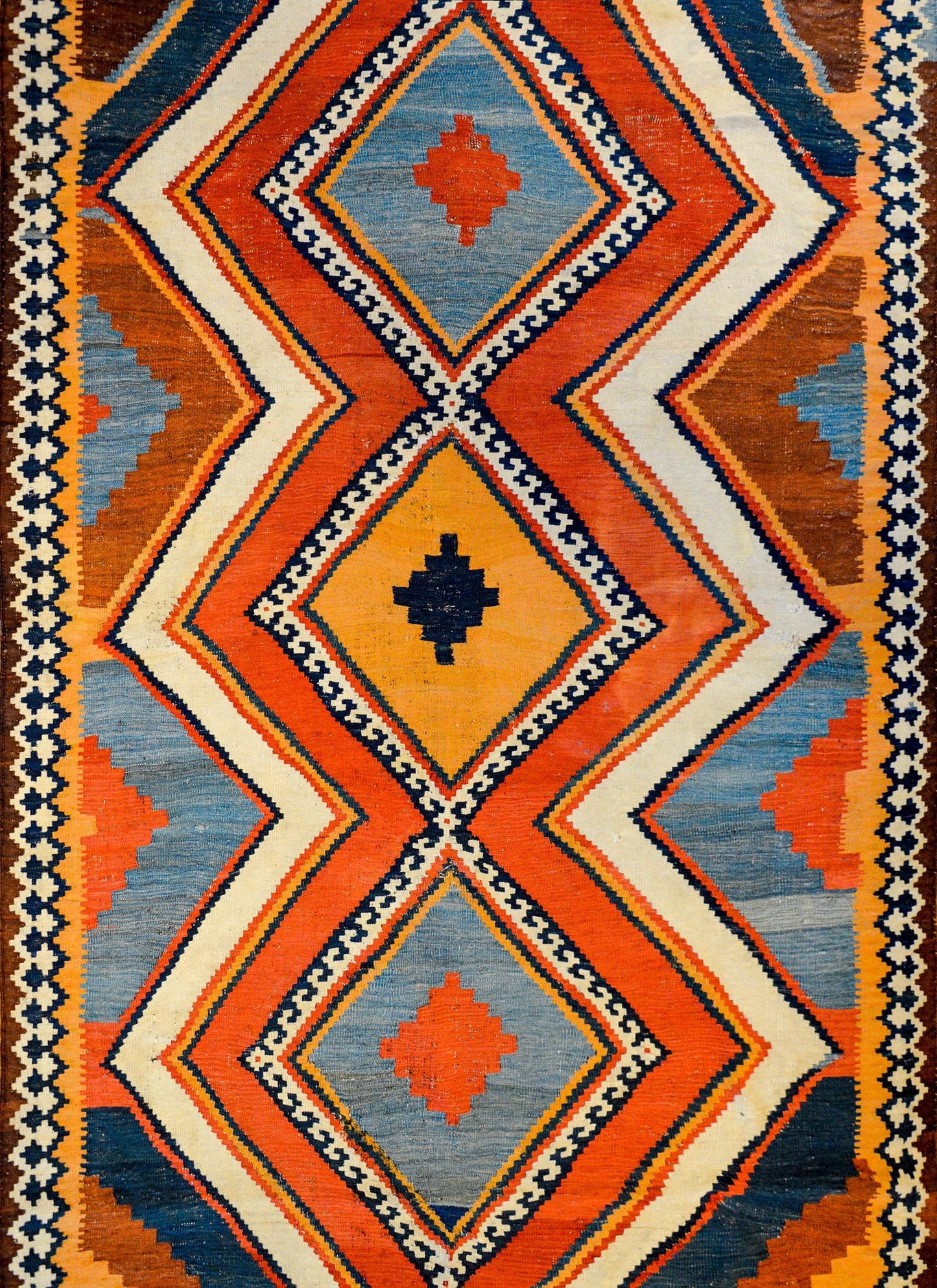 Early 20th Century Shiraz Kilim Rug For Sale