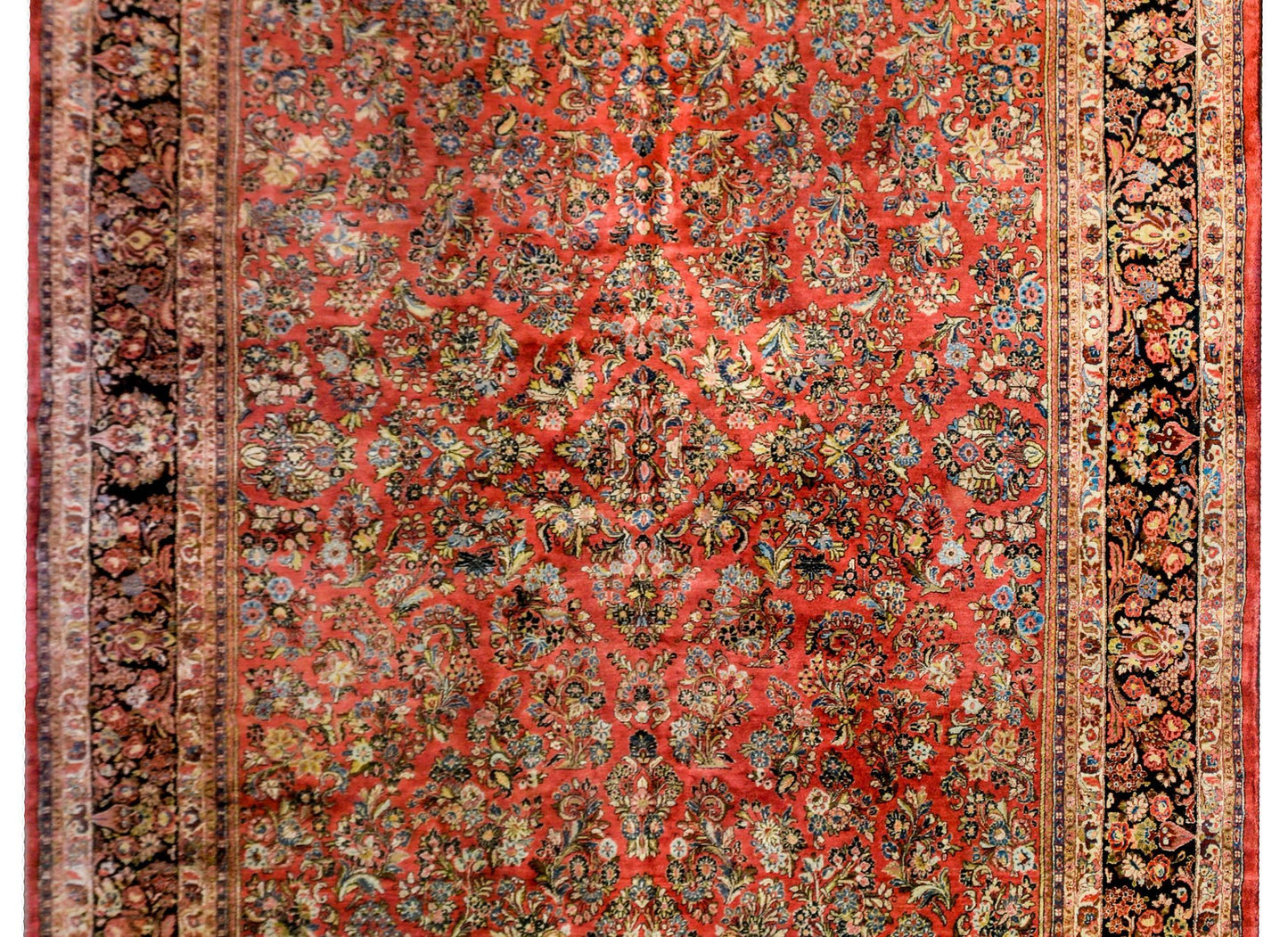 Beautiful Early 20th Century Sarouk Rug For Sale