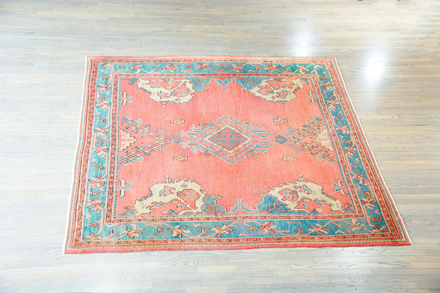 Early 20th Century Turkish Oushak Rug For Sale
