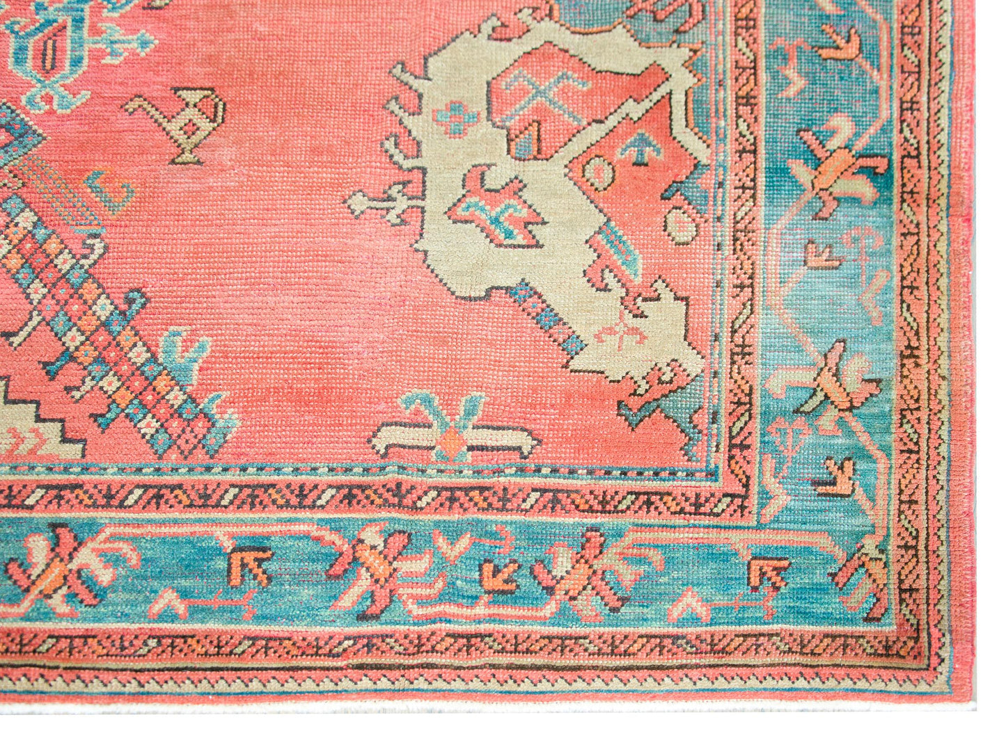 Early 20th Century Turkish Oushak Rug For Sale