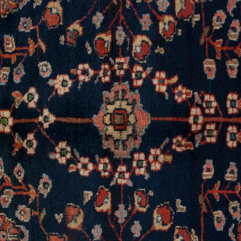 Early 20th Century Saruk Mahajan Carpet For Sale