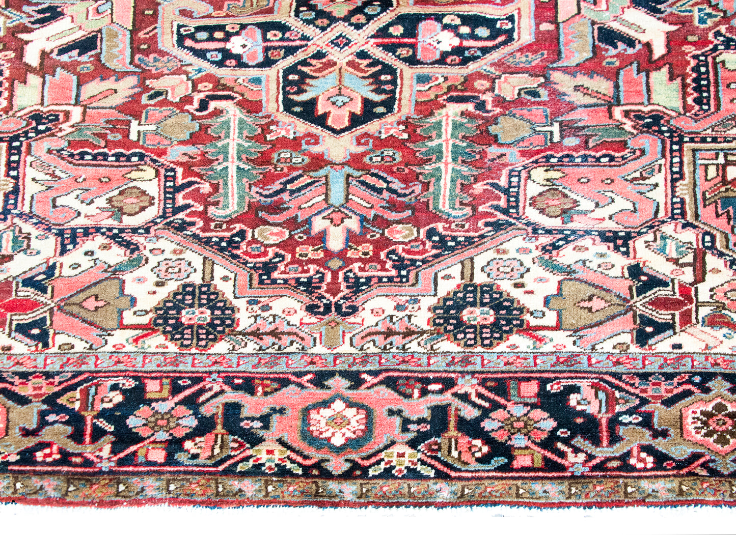 Mid 20th Century Persian Heriz Rug For Sale