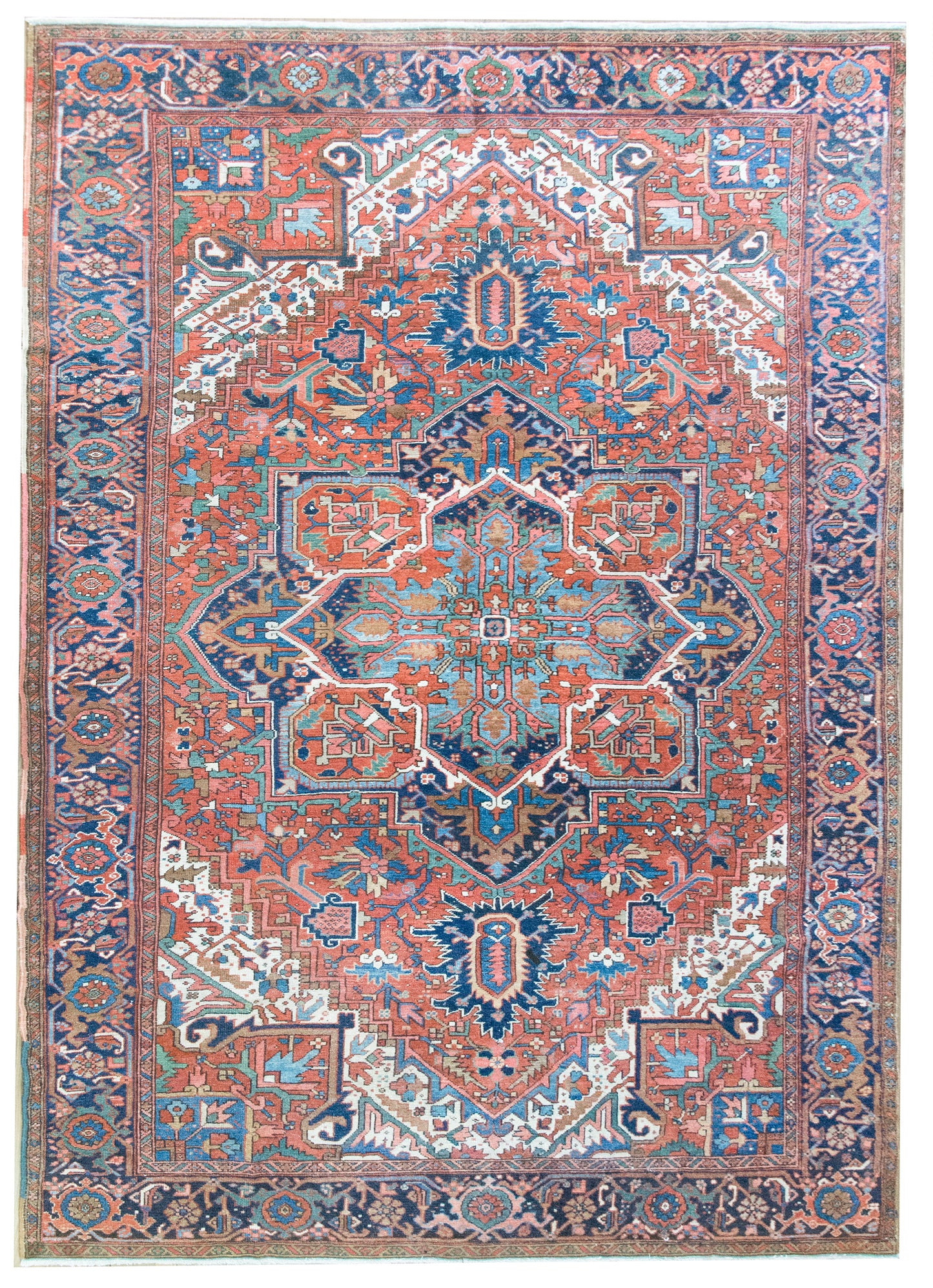 Early 20th Century Persian Heriz Rug For Sale