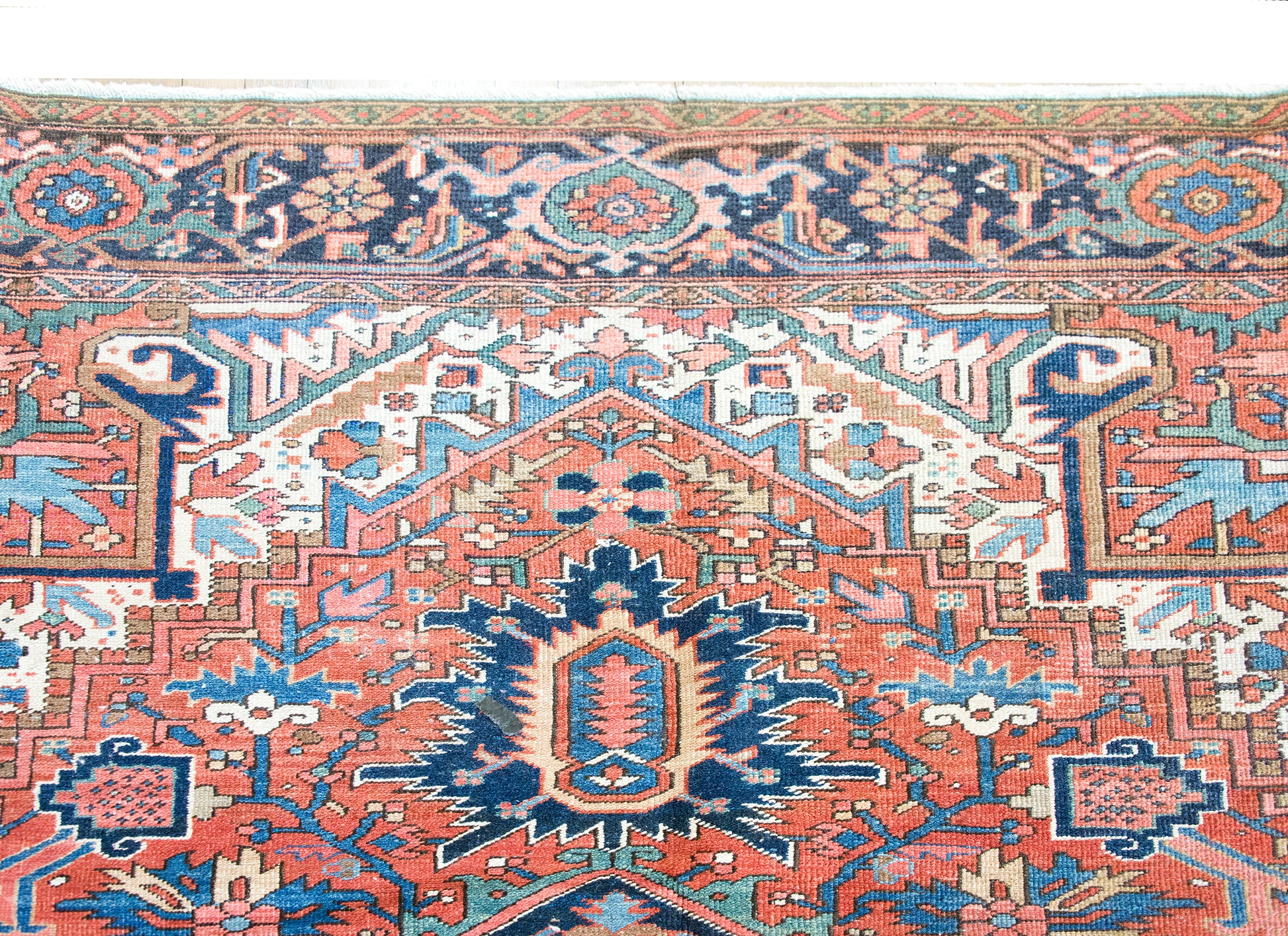 Early 20th Century Persian Heriz Rug For Sale