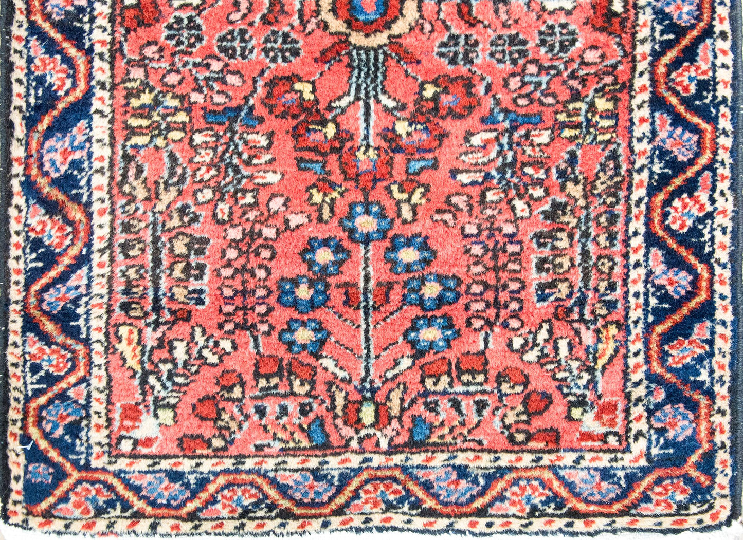 Early 20th Century Persian Sarouk Rug