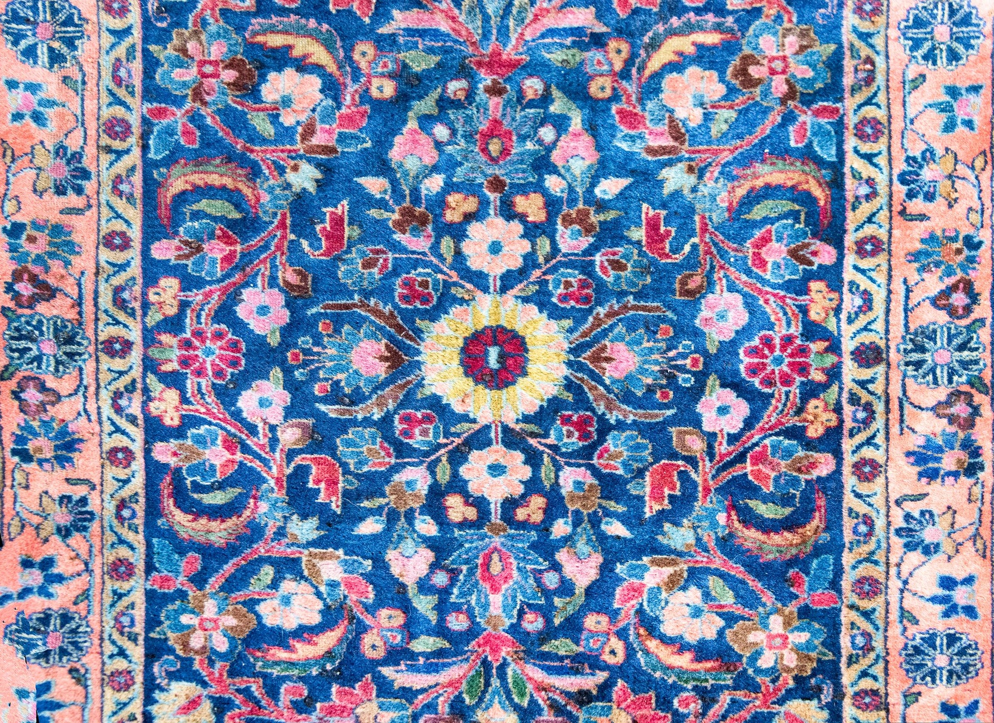 Early 20th Century Persian Kashan Rug For Sale