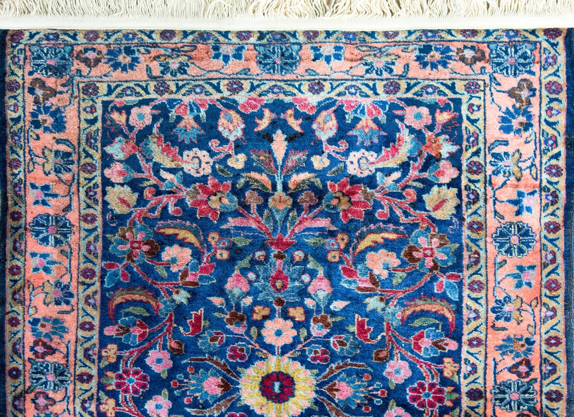 Early 20th Century Persian Kashan Rug For Sale