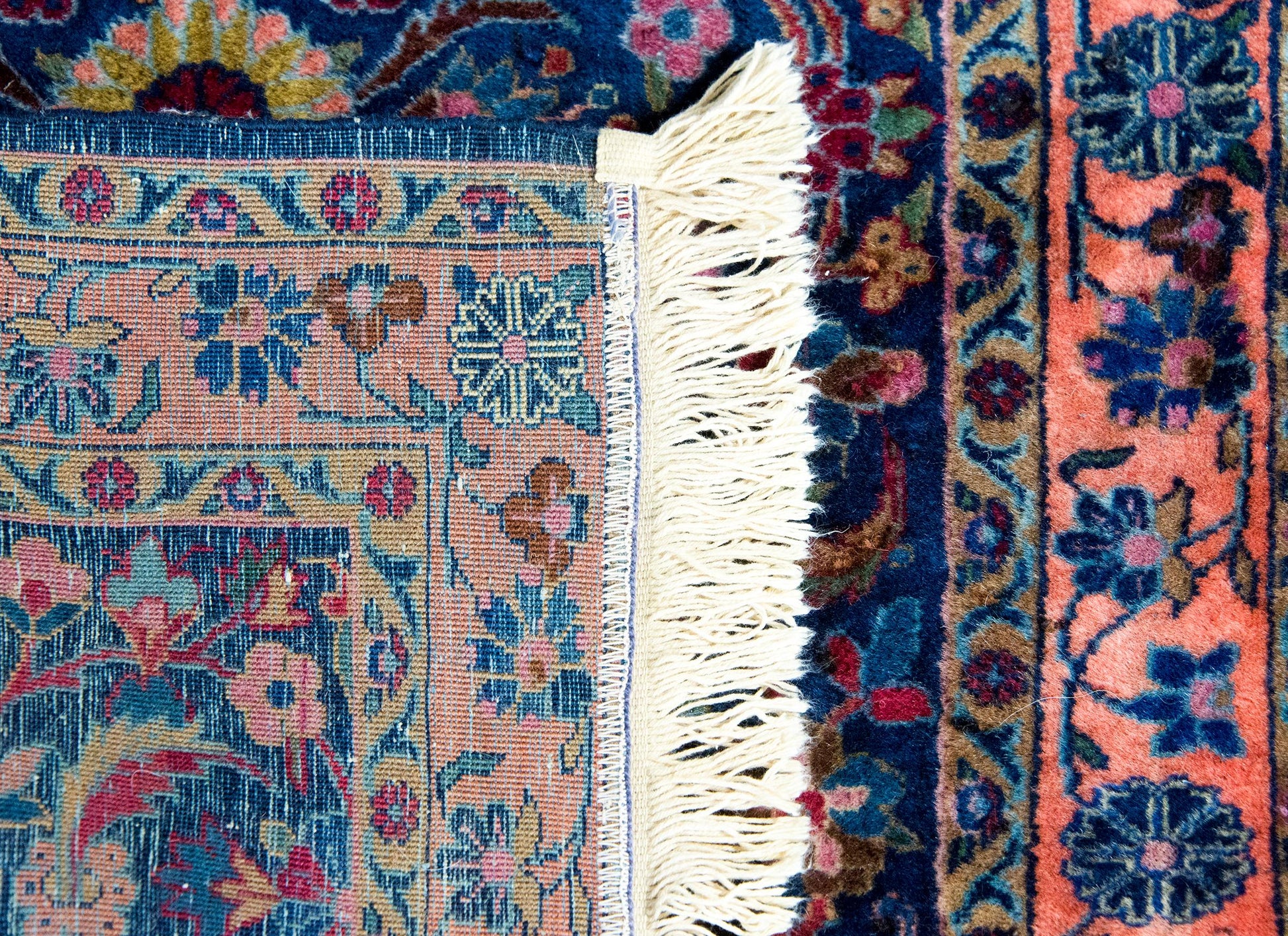 Early 20th Century Persian Kashan Rug For Sale